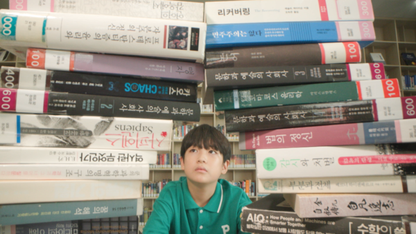 South Korean Adults' Reading Habits Decline, While Students Maintain Consistency