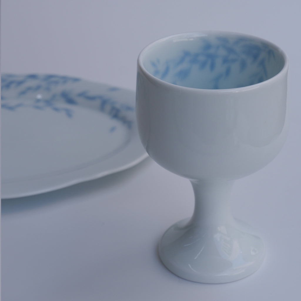 Weeping willow cup | Kitchen | Experience the peaceful moments of a gentle breeze and natural sounds with our Weeping Willow Cup by Blueming Shadow. Embrace everyday tranquility.