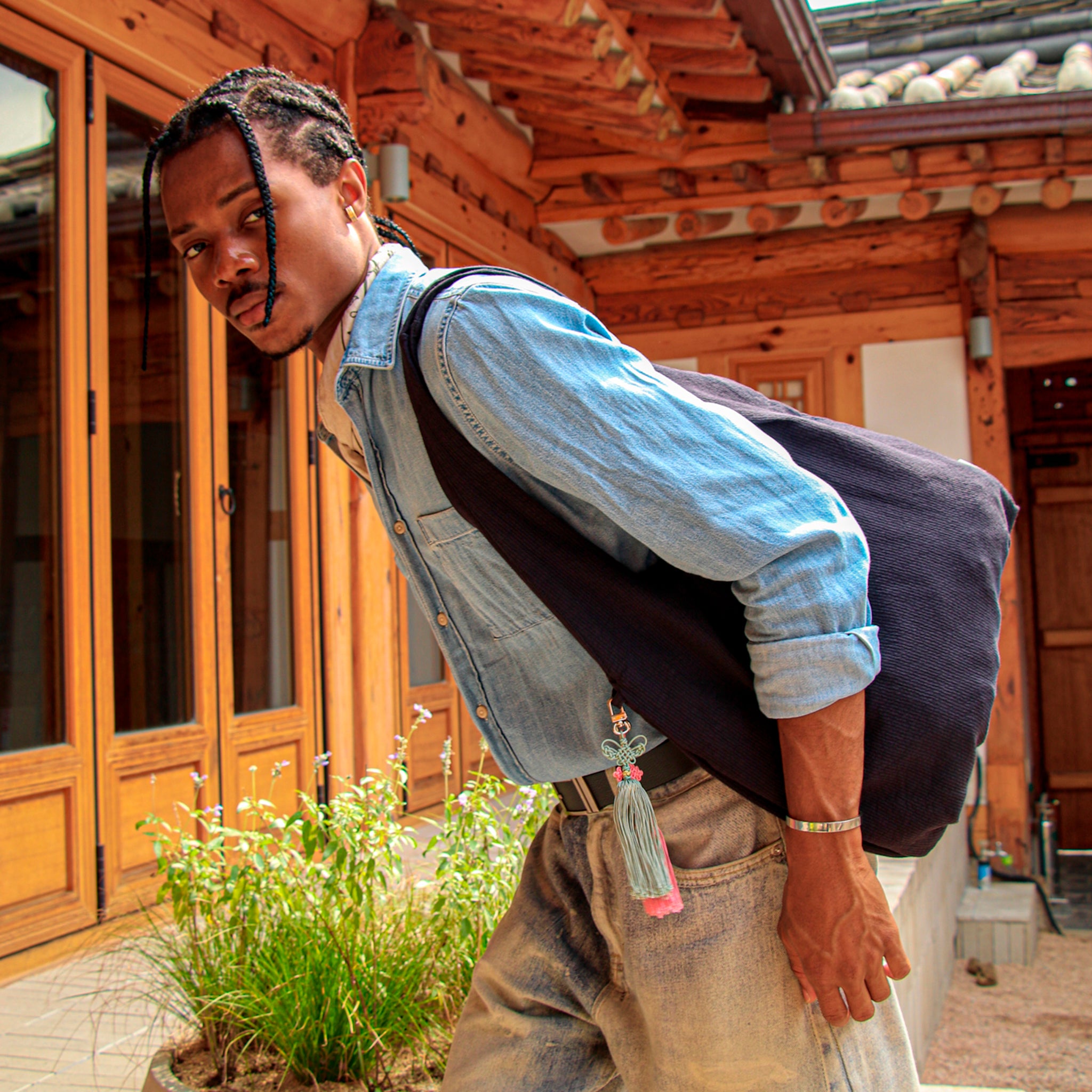 Joseon Norigae Nubibag: Embracing Tradition and Elegance